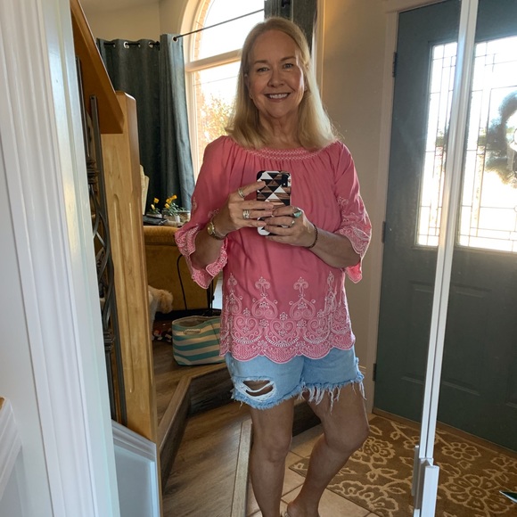 Meet your Posher, Janine - Picture 2 of 2